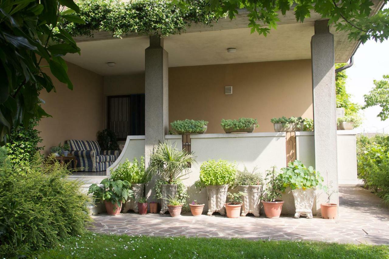 Il Giardino Bed & Breakfast Trenzano Eksteriør bilde